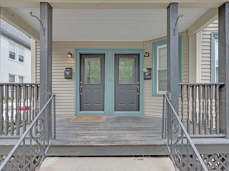 24 Orchard Ave — Photo 2