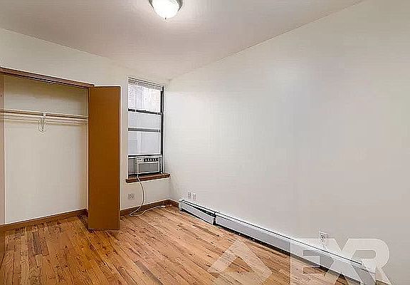 2nd image of 359 Stockholm St APT 3R