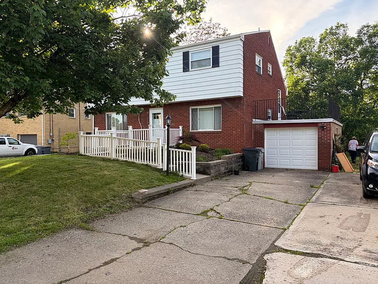 123 Danube Dr — Photo 2