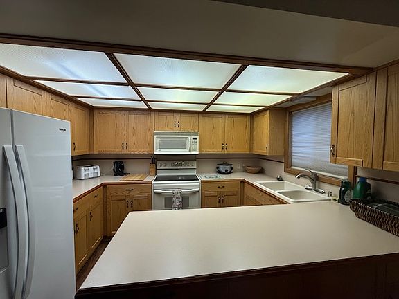 5th image of 874 Lapham Dr #M