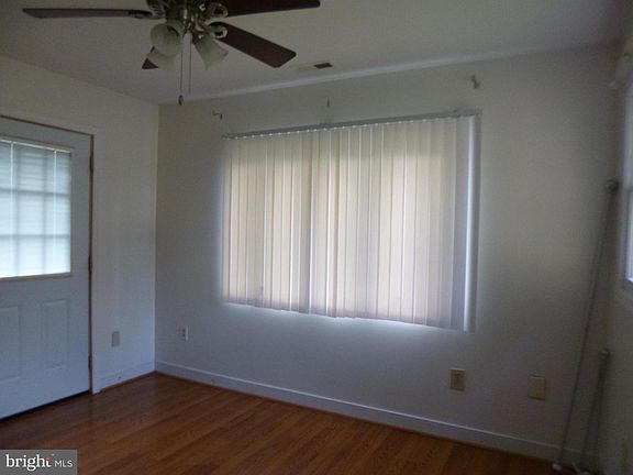 5th image of 518 Smith Dr