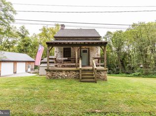 555 Old Horseshoe Park, Downingtown, PA 19335