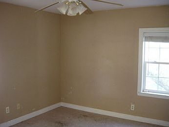 4th image of 5844 Manzanita Ave