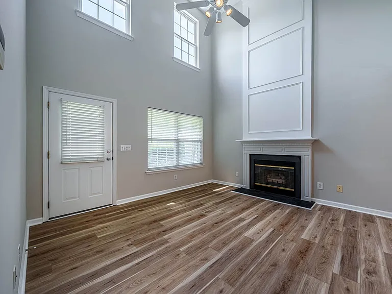 101 Thorncrest Dr — Photo 14