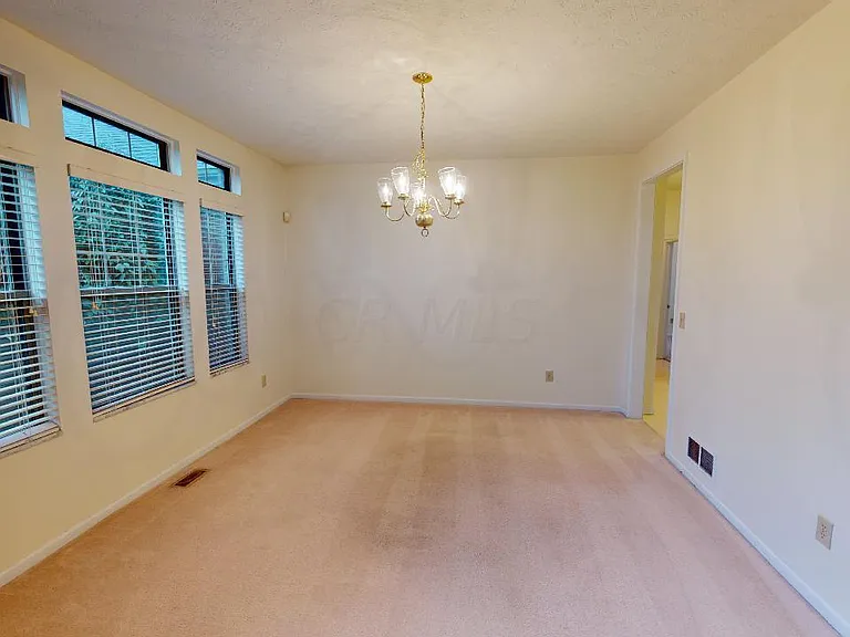 6498 Ringsend Ct — Photo 11