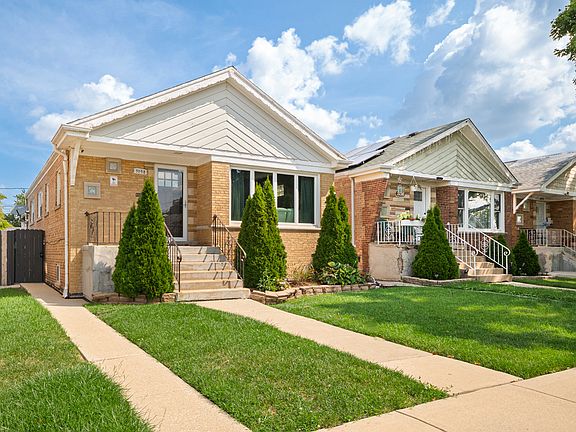 3rd image of 3738 W 83rd Pl
