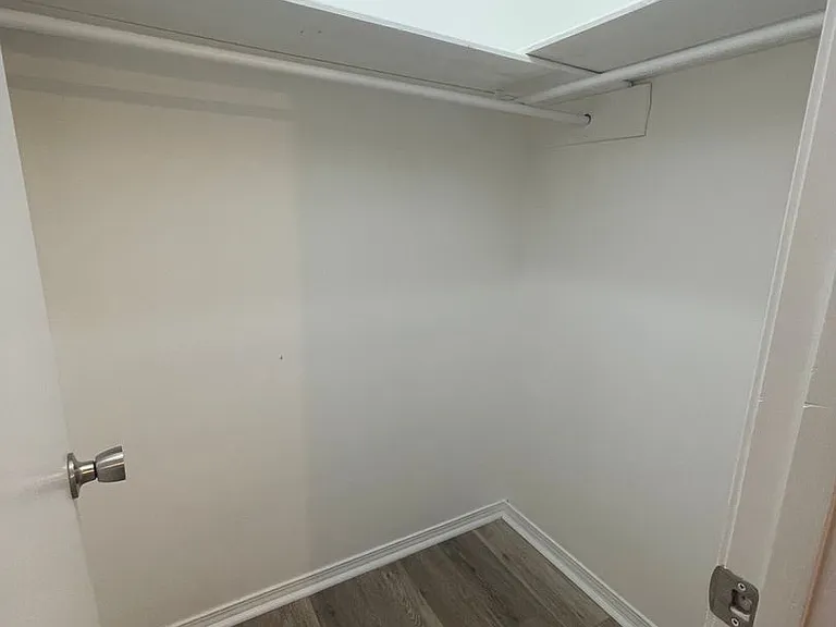 531 Amquiwood Ct — Photo 12