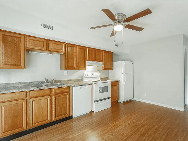 506 Ely Road — Photo 8