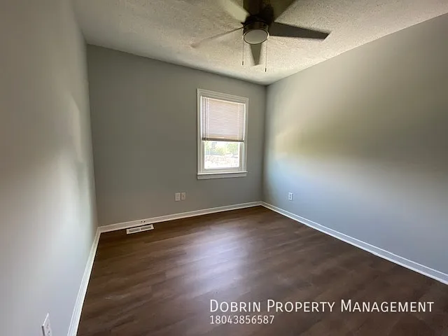 1504 Claiborne St — Photo 12