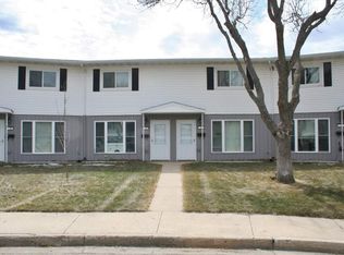 19 Westfield Cir, Minot, ND 58701