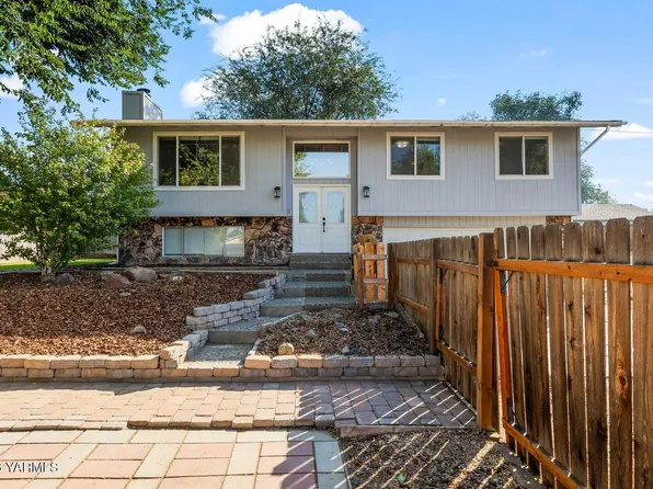 3209 Tieton Dr, Yakima, WA 98902