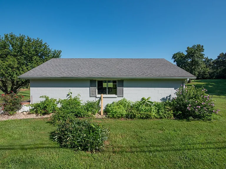 1231 Crume Rd — Photo 45