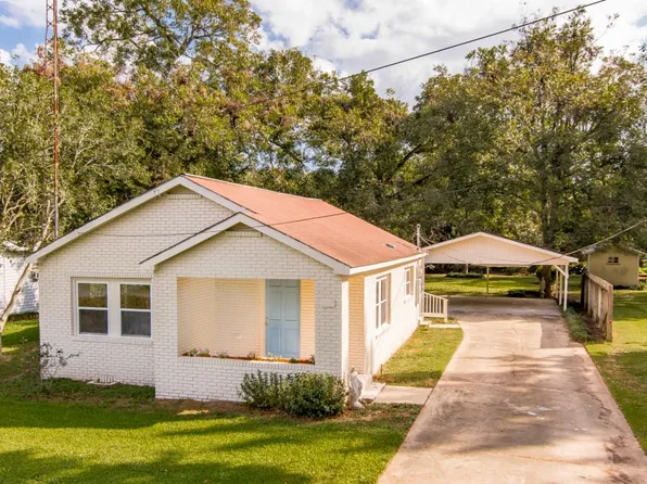906 W End Dr, New Roads, LA 70760