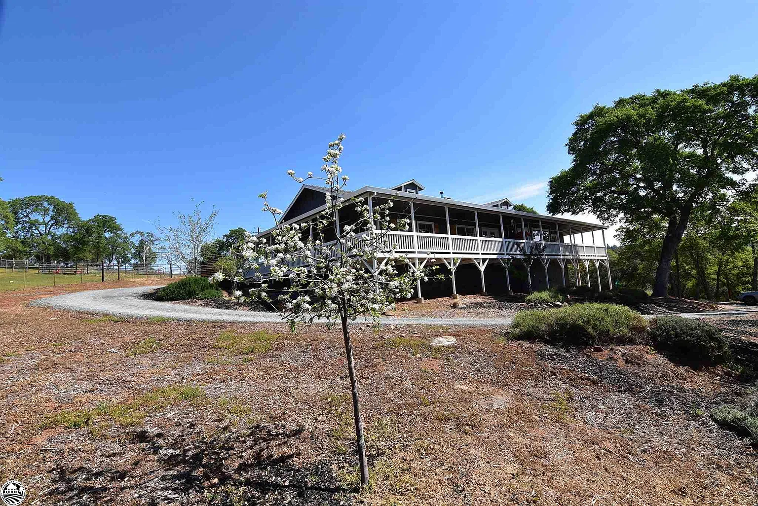 20383 Sapphire Ridge Rd photo 1