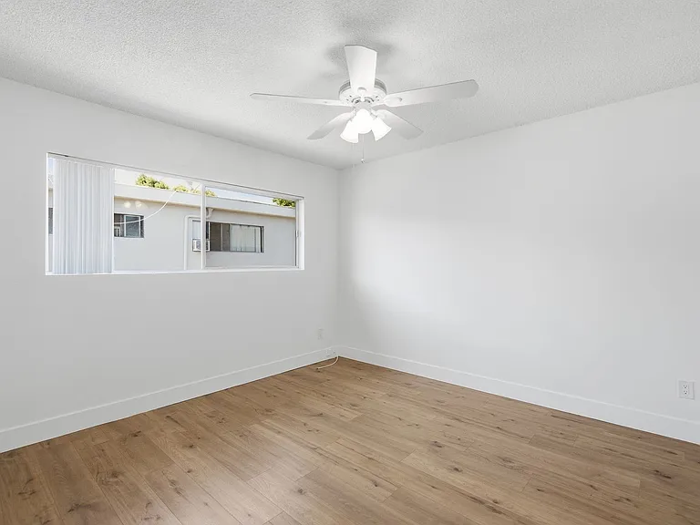 7100 Fulton Ave — Photo 12