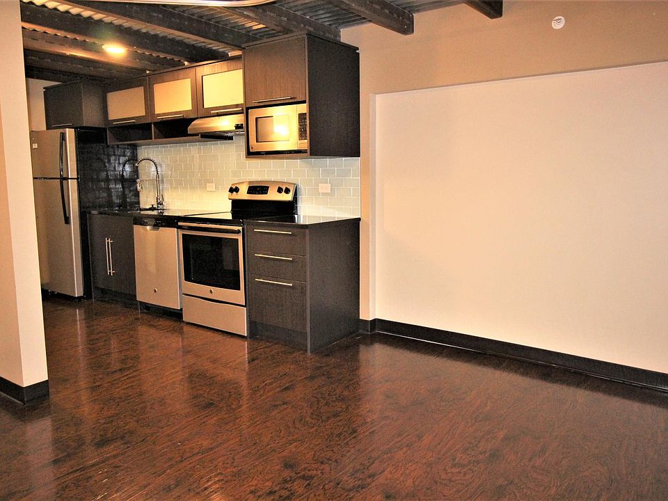 1st image of 800 Q St #303