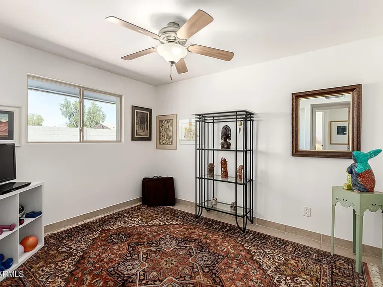 644 E La Jolla Dr — Photo 26