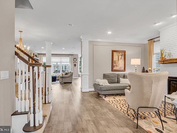 4th image of 312 Founders Way