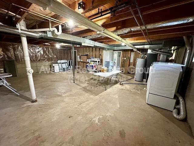 429 Staines Ct — Photo 21