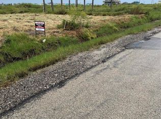 1128 Waco Rd, Gilchrist, TX 77617