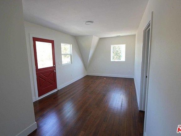 3rd image of 1661 1/2 Echo Park Ave