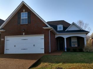 612 Indian Ridge Cir, White House, TN 37188