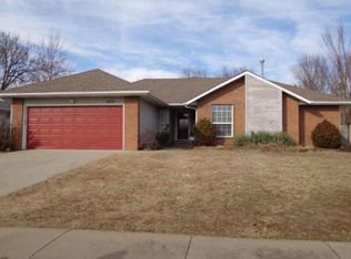 2275 W Deerfield St, Springfield, MO 65807