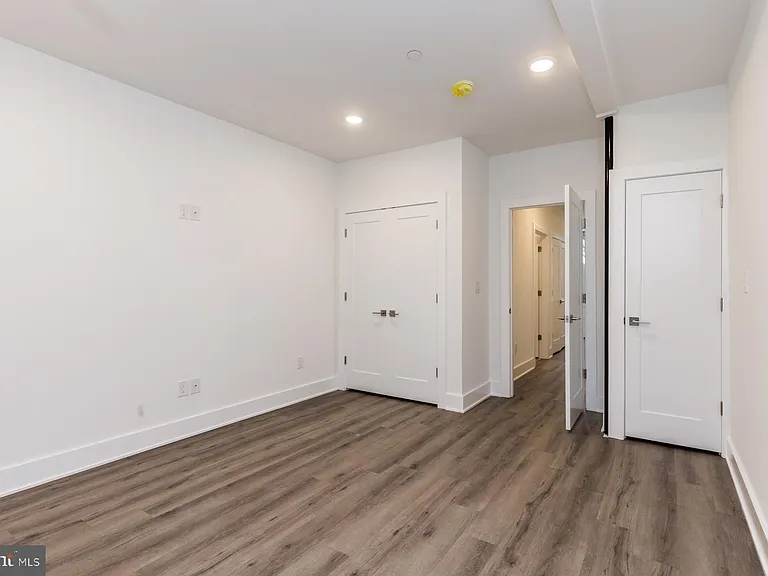 2132 Berges St #1 — Photo 30
