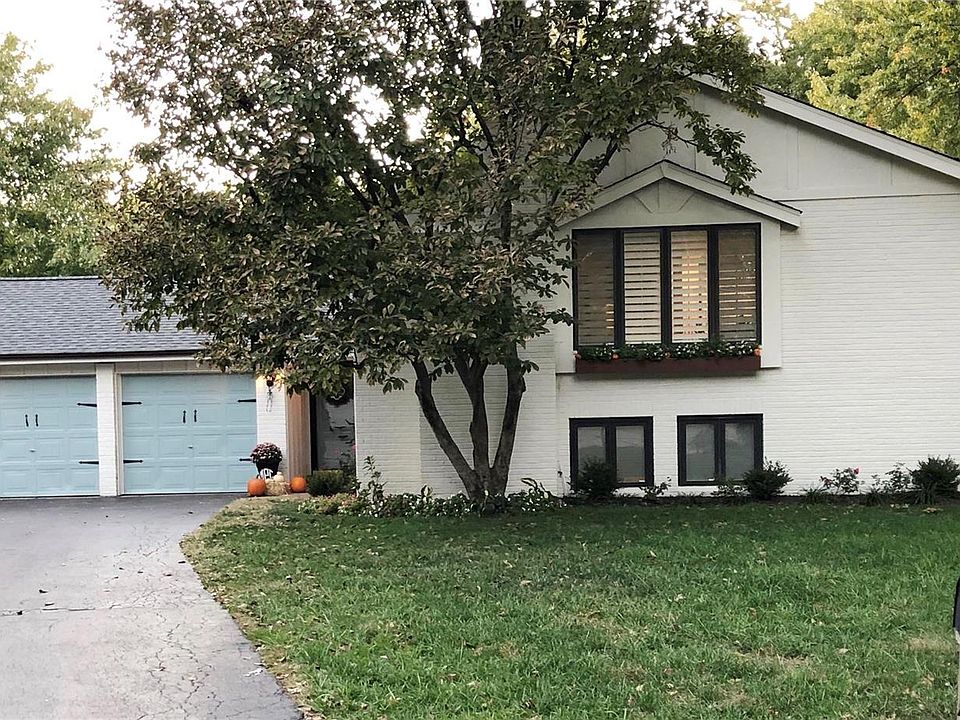 1st image of 1135 Hollin Ct