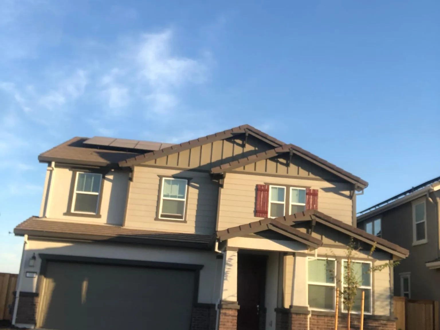 6 bed, 2674 sqft, $900 — Photo 2