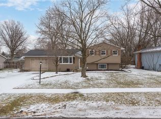 973 Oliver St, Sheffield Lake, OH 44054