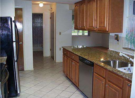 4th image of 12740 Sherman Dr