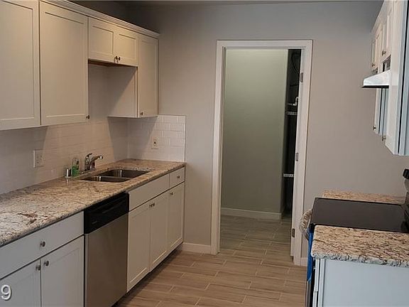 2nd image of 617 Leonard Ave