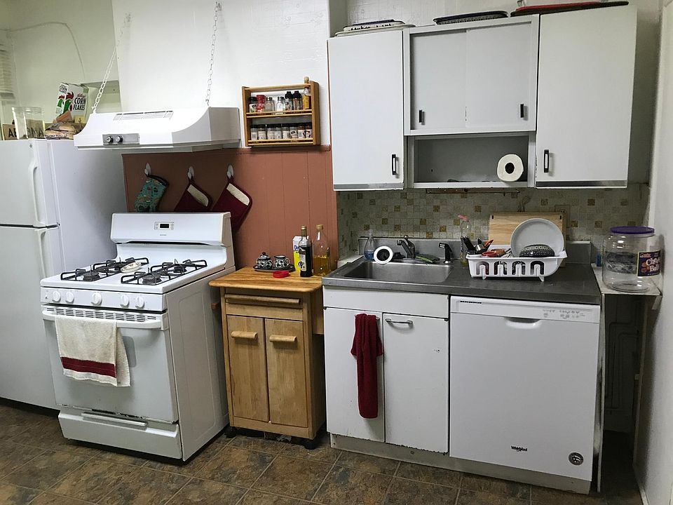 2nd image of 67 Holworthy St #1