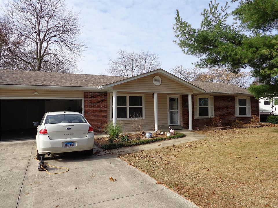 1st image of 9 Hanson Dr