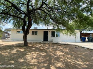 4526 E Sylvane St, Tucson, AZ 85711