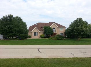 718 Jamestowne Rd, Dundee, IL 60118