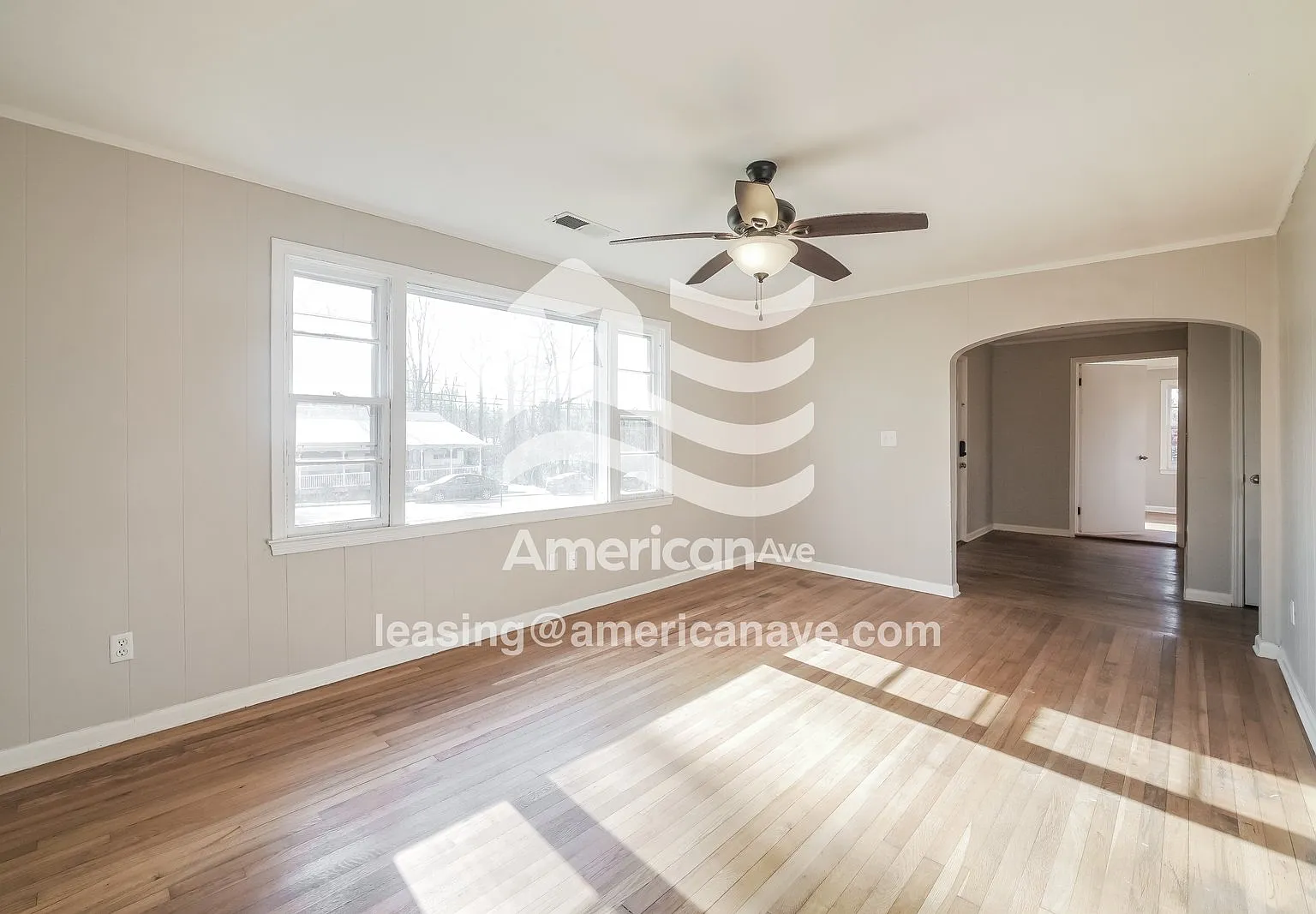 3 bed, 2.0 bath, 1128 sqft, $1,572 — Photo 2
