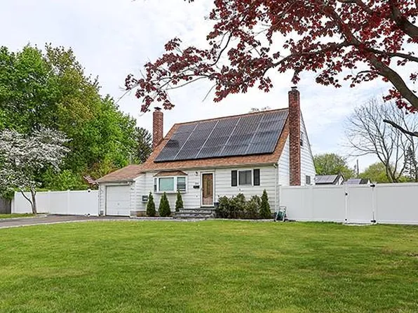 1551 Lincoln Boulevard, Bay Shore, NY 11706
