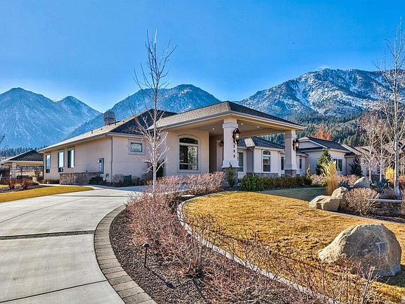 2nd image of 209 Sierra Country Cir