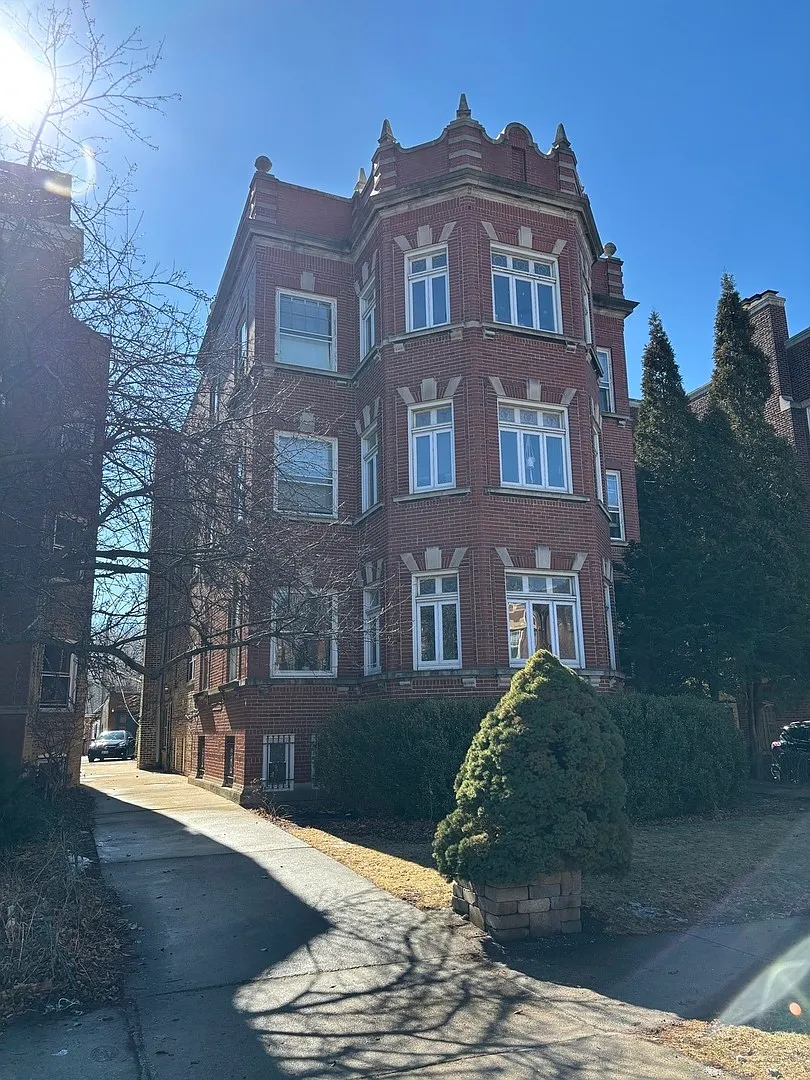 1 bed, 600 sqft, $1,995 — Photo 1