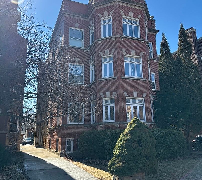 1st image of 1123 W North Shore Ave APT 203