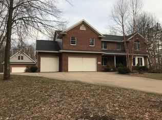 12730 Amber Cir NW, Uniontown, OH 44685