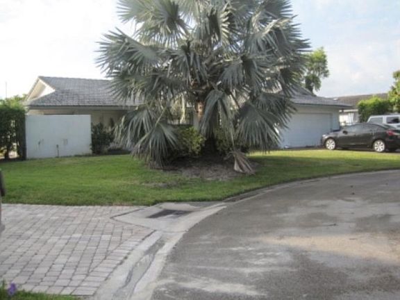 3rd image of 8403 NW 20th Pl