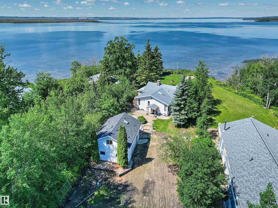 1st image of 9 Gibbons Ave
