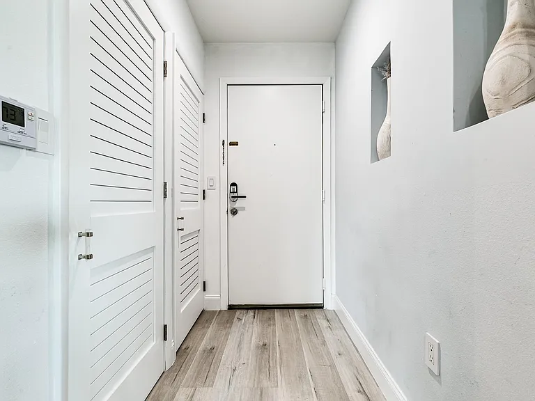234 NE 3rd St #1102 — Photo 26