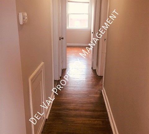 5th image of 3830 Berkley Ave Floor 2