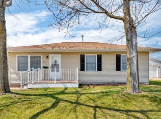416 Cherry Hill Rd NW, Cedar Rapids, IA 52405