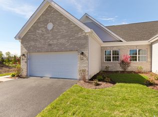 574 Madison Ln, Elgin, IL 60123