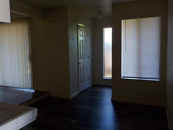 5th image of 9276 Corinthian Cir